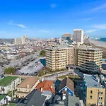Escape To Raleigh Ave - Steps From The Beach
