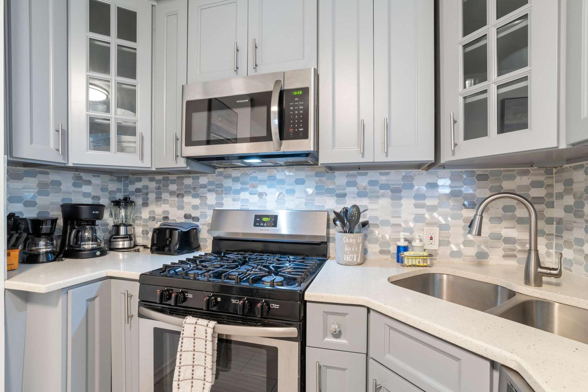Escape To Raleigh Ave - Steps From The Apartment Atlantic City